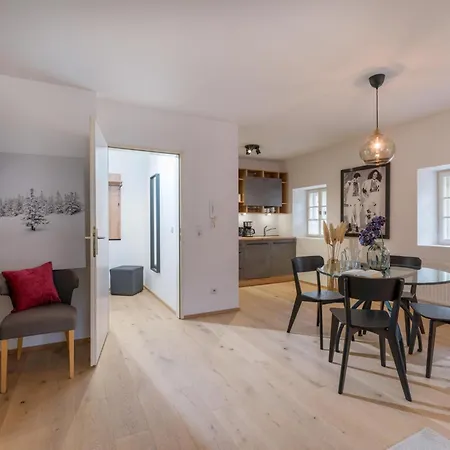 Zentral * هوبفغراتن إم بريكسنتال